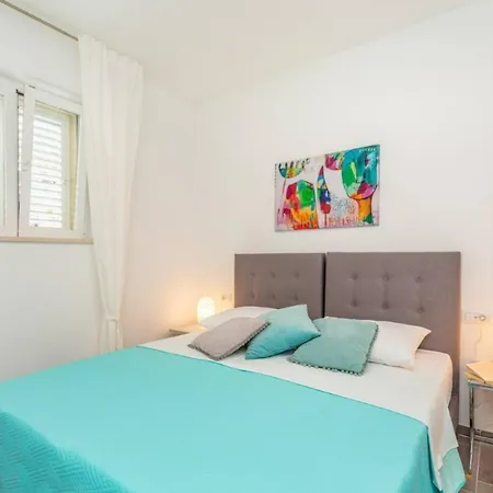 Villa 3-bedrooms Offering A Remarkable View *