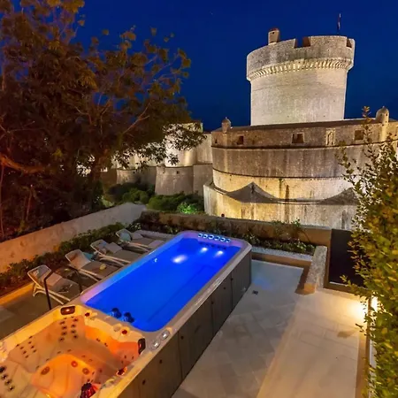 וילה 3-bedrooms Offering A Remarkable View