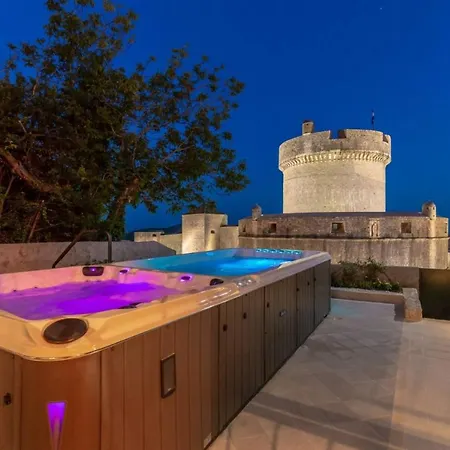 3-bedrooms Offering A Remarkable View Villa *