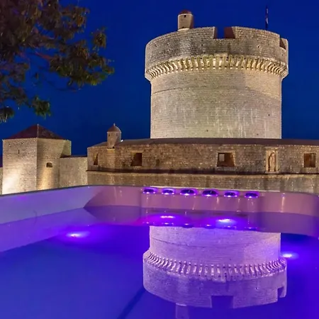 3-bedrooms Offering A Remarkable View Villa